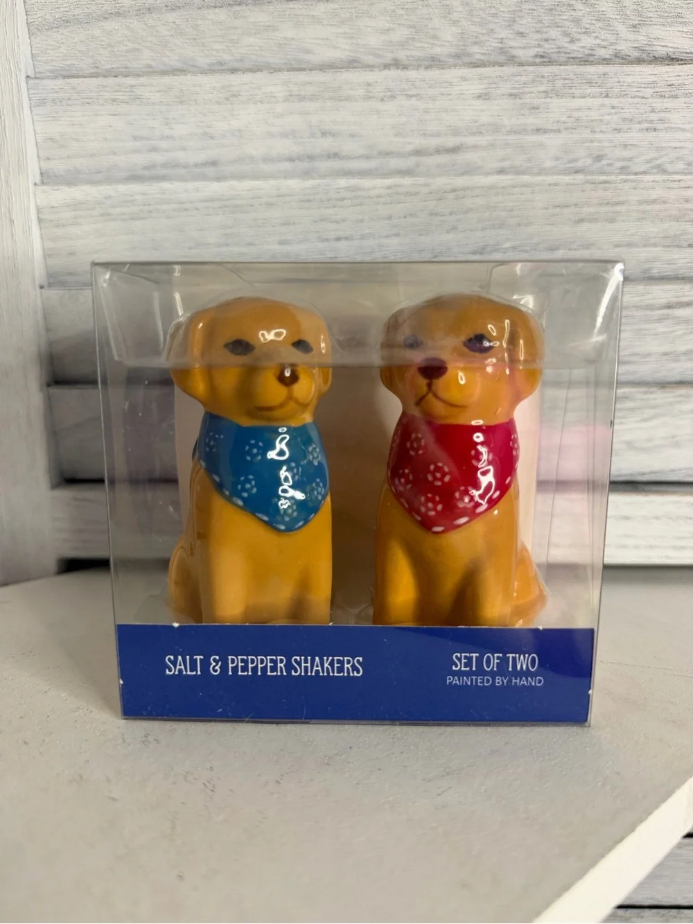 Salt & Pepper Dog Shaker Set - Blue and Red Bandanas